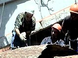 В Новороссийске бетонная плита упала на двух детей. Погиб 9-летний мальчик В Новороссийске бетонная плита упала на двух детей. Погиб 9-летний мальчик