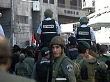 Полиция Иерусалима готовится к массовым беспорядкам: к Храмовой горе стягивается спецназ Полиция Иерусалима готовится к массовым беспорядкам: к Храмовой горе стягивается спецназ