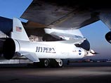 Х-43А, имеющий в длину 3,6 метра, будет закреплен на ракете Pegasus, которой предстоит стартовать из-под крыла бомбардировщика В-52 над Тихим океаном Х-43А, имеющий в длину 3,6 метра, будет закреплен на ракете Pegasus, которой предстоит стартовать из-под крыла бомбардировщика В-52 над Тихим океаном