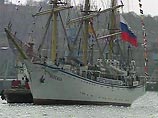 В кругосветку фрегат "Надежда" Морского государственного университета имени адмирала Невельского отправился из Владивостока 25 января 2003 года