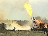 В Чечне идет тушение пожара на нефтяных скважинах В Чечне идет тушение пожара на нефтяных скважинах