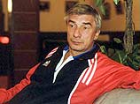 Россияне начинают основную часть подготовки к ЕВРО-2004 матчем с Болгарией Россияне начинают основную часть подготовки к ЕВРО-2004 матчем с Болгарией