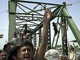 Близ Эль-Фаллуджи совершено нападение на американский военный конвой: 1 солдат погиб и 3 ранены Близ Эль-Фаллуджи совершено нападение на американский военный конвой: 1 солдат погиб и 3 ранены
