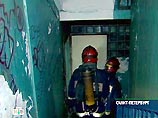 В Петербурге треснул высотный дом, жильцы эвакуированы В Петербурге треснул высотный дом, жильцы эвакуированы