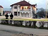 Это преступление было совершено в ходе неудавшегося рейда по поимке Радована Караджича, бывшего лидера боснийских сербов, который скрывается с 1995 года из-за обвинений в геноциде боснийских мусульман в ходе войны 1992-1995 годов