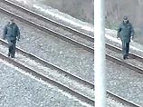 В Испании войска взяли под охрану основные железные дороги. Это решение принято после того, как вчера у скоростной железнодорожной магистрали Мадрид - Севилья была найдена бомба В Испании войска взяли под охрану основные железные дороги. Это решение принято после того, как вчера у скоростной железнодорожной магистрали Мадрид - Севилья была найдена бомба