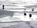 На Горьковском водохранилище спасены унесенные на льдине 952 рыбака, один утонул На Горьковском водохранилище спасены унесенные на льдине 952 рыбака, один утонул