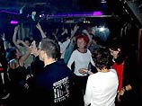 Отдых подростков в ночных клубах Москвы после 22:00 обойдется их владельцам в 30 тысяч рублей