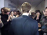 Советник генерального прокурора Владимир Колесников, который обнародовал данные о ссудах, предоставленных "Медиа-Мостом" своим сотрудникам, незаконно нарушил право этих людей на частную жизнь Советник генерального прокурора Владимир Колесников, который обнародовал данные о ссудах, предоставленных "Медиа-Мостом" своим сотрудникам, незаконно нарушил право этих людей на частную жизнь