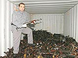 Финансовая гвардия провинциального командования итальянской области Реджио Калабрия перехватила и изъяла в порту Gioia Tauro партию оружия Финансовая гвардия провинциального командования итальянской области Реджио Калабрия перехватила и изъяла в порту Gioia Tauro партию оружия