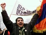 Армянская оппозиция на многотысячном митинге в Ереване потребовала отставки президента Армянская оппозиция на многотысячном митинге в Ереване потребовала отставки президента