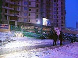 В Москве в результате падения строительного крана погиб один человек