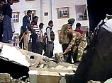 В крупнейшем городе штата Ахмедабад за несколько минут рухнули десятки многоэтажных домов. Работа по расчистке завалов идет уже более суток, не останавливаясь даже ночью В крупнейшем городе штата Ахмедабад за несколько минут рухнули десятки многоэтажных домов. Работа по расчистке завалов идет уже более суток, не останавливаясь даже ночью