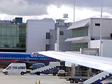 В аэропорту Heathrow проведена частичная эвакуация после обнаружения подозрительного свертка у стойки El Al
