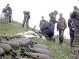 В числе подорванных сотрудниками спецгруппы разминирования боеприпасов были артиллерийские снаряды, гранаты и мины различных калибров и типов как советского, так и зарубежного производства В числе подорванных сотрудниками спецгруппы разминирования боеприпасов были артиллерийские снаряды, гранаты и мины различных калибров и типов как советского, так и зарубежного производства