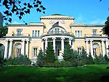 Власти в Вашингтоне не согласны с мнением правительства России о необходимости увеличения арендной платы за резиденцию посла США в Москве в соответствии с рыночными реалиями сегодняшнего дня Власти в Вашингтоне не согласны с мнением правительства России о необходимости увеличения арендной платы за резиденцию посла США в Москве в соответствии с рыночными реалиями сегодняшнего дня