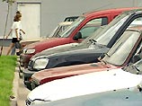 В Москве проверят припаркованные возле домов автомобили В Москве проверят припаркованные возле домов автомобили