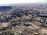 Министр обороны Индии сообщил, что число погибших в результате землетрясения уже превышает 20 тыс. человек. Однако эти сведения неокончательны
