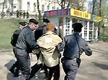 В Москве задержаны 20 участников несанкционированного митинга "Конопляный марш" В Москве задержаны 20 участников несанкционированного митинга "Конопляный марш"