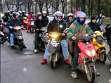 Правительство Москвы добралось до любителей мопедов или, как их называют в последнее время, "скутеров"