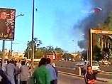В Багдаде рядом со штабом коалиционных сил прогремел мощный взрыв: 6 погибли, 26 ранены (ФОТО) В Багдаде рядом со штабом коалиционных сил прогремел мощный взрыв: 6 погибли, 26 ранены (ФОТО)