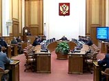 Правительство России ушло в "куртуазную" отставку Правительство России ушло в "куртуазную" отставку