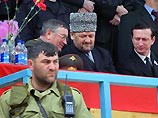 Следствие по делу о теракте на стадионе "Динамо" в Грозном, в результате которого погибли 6 человек, в том числе президент Чечни Ахмад Кадыров, должно сконцентрироваться на поисках предателя, "крота" в ближайшем окружении президента