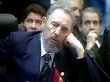 В одном их публичных выступлений кубинский лидер заявил, что руководство великой державой принял на себя какой-то весьма странный тип, от которого многого ожидать не приходится В одном их публичных выступлений кубинский лидер заявил, что руководство великой державой принял на себя какой-то весьма странный тип, от которого многого ожидать не приходится