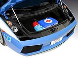 Полицейские в Италии пересаживаются на Lamborghini (ФОТО) Полицейские в Италии пересаживаются на Lamborghini (ФОТО)