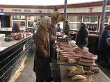Почти все заработанные деньги россияне проедают Почти все заработанные деньги россияне проедают