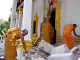 В Таиланде взорваны три буддистских храма