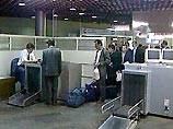 Выявить "небесное" железо удалось при помощи сканера, установленного в хабаровском аэропорту, рассказали в пресс-службе Дальневосточного таможенного управления Выявить "небесное" железо удалось при помощи сканера, установленного в хабаровском аэропорту, рассказали в пресс-службе Дальневосточного таможенного управления