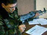 Эльдаров также сдал автомат Калашникова калибра 5,45 Эльдаров также сдал автомат Калашникова калибра 5,45