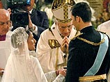 Бывшая журналистка и популярная телеведущая Летисия Ортис Рокасолано, ответив утвердительно на вопрос священника о желании взять в мужья испанского наследного принца Филипе, стала принцессой Астурийской и будущей королевой Испании
