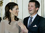 Только женитьба наследного принца Дании Фредерика на австралийке Мэри Доналдсон прошла 14 мая весело и нескандально: жители королевства сразу полюбили очередную Золушку