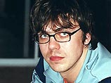Автомобиль музыканта был найден в торфяном болоте. Тело 30-летнего Маушевицса нашли в 50 метрах от машины. О том, что в болоте находится автомобиль, полиции сообщил один из проезжавших по шоссе автомобилистов Автомобиль музыканта был найден в торфяном болоте. Тело 30-летнего Маушевицса нашли в 50 метрах от машины. О том, что в болоте находится автомобиль, полиции сообщил один из проезжавших по шоссе автомобилистов