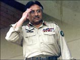 "Молодые пакистанцы должны бороться с любым представителем духовенства, который проповедует ненависть и межрелигиозную рознь", - заявил Мушарраф