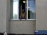 Позднее МВД уточнило, что всего по Госсовету было произведено пять выстрелов, два из которых попали в здание. Предположительно, стреляли из автоматического гранатомета АГС Позднее МВД уточнило, что всего по Госсовету было произведено пять выстрелов, два из которых попали в здание. Предположительно, стреляли из автоматического гранатомета АГС