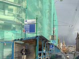 Вечером в Москве прошла акция "Цветы и свечи у Военторга" Вечером в Москве прошла акция "Цветы и свечи у Военторга"