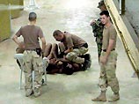 Представители первой группы, согласной с насилием, полагают, что на задержанных можно воздействовать, лишая их сна (66% опрошенных), закрывая глаза капюшонами (57%) и подвергая "звуковой бомбардировке" (54%) Представители первой группы, согласной с насилием, полагают, что на задержанных можно воздействовать, лишая их сна (66% опрошенных), закрывая глаза капюшонами (57%) и подвергая "звуковой бомбардировке" (54%)