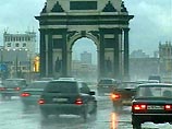Как сообщили в Гидрометеобюро Москвы и Московской области, днем в понедельник будет плюс 18-20, предстоящей ночью 7-9 градусов выше нуля. Во второй половине дня и ночью возможен дождь