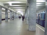 На станции метро "Тушинская" женщина попала под поезд