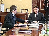 Он заявил, что в России до сих пор нет правовой основы собственности на землю. "Мы слишком долго откладывали решение этого вопроса, и лимит времени исчерпан", - сказал президент Он заявил, что в России до сих пор нет правовой основы собственности на землю. "Мы слишком долго откладывали решение этого вопроса, и лимит времени исчерпан", - сказал президент