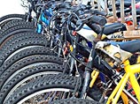 По первоначальной оценке, многие из велосипедов были когда-то украдены, а общая стоимость транспортных средств достигает 250 тысяч долларов США