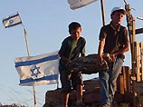 Министры транспорта Авигдор Либерман и туризма Беньямин Элон не согласны с выходом Израиля из Газы