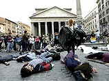 Джордж Буш в Италии пытается спасти коалицию, но его встречают демонстрации протеста