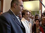 Сразу после вызывающего решения Мамера зарегистрировать однополый брак (он объявил об этом еще в апреле) во Франции разгорелись споры о законности такого шага Сразу после вызывающего решения Мамера зарегистрировать однополый брак (он объявил об этом еще в апреле) во Франции разгорелись споры о законности такого шага