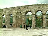 Столичные власти намерены завершить к концу 2004 года воссоздание крыши сгоревшего Манежа в Москве Столичные власти намерены завершить к концу 2004 года воссоздание крыши сгоревшего Манежа в Москве