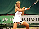 Российская теннисистка Надежда Петрова сыграет с первой ракеткой мира Мартиной Хингис 