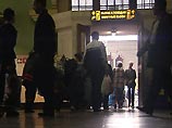По данным ГУВД столицы, около 21:20 персонал комнаты забытых и найденных вещей обнаружил на одном из стеллажей предмет, напоминающий взрывное устройство По данным ГУВД столицы, около 21:20 персонал комнаты забытых и найденных вещей обнаружил на одном из стеллажей предмет, напоминающий взрывное устройство